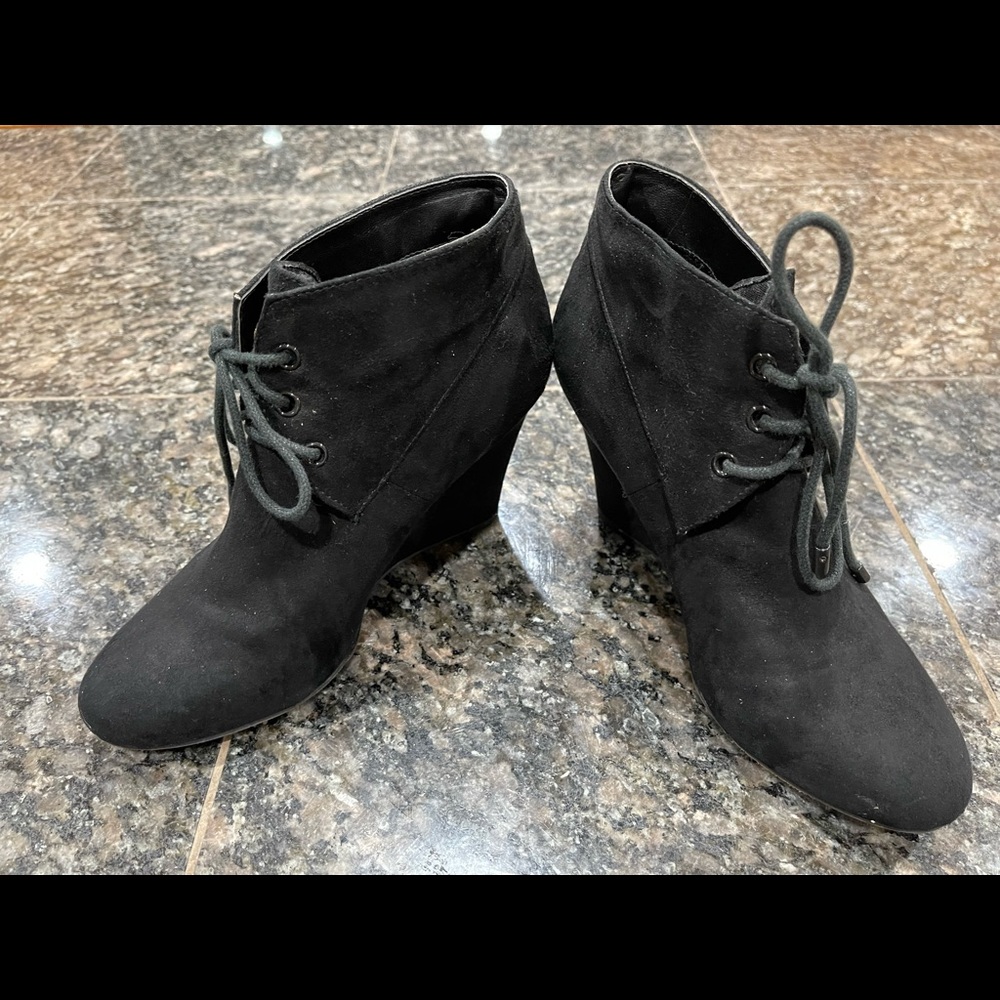 Thalia Sodi- booties